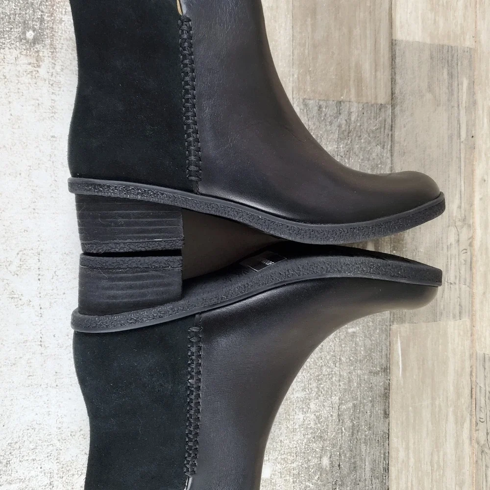 Dansko Denay Womens Ankle Boots Sz 7 - 7.5 Black Leather Waterproof Side Zip